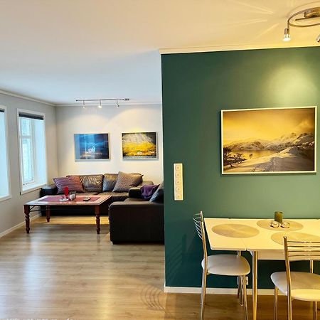 Arctic Retreat - Spacious Apartment Next To Amazing Nature Tromsø Eksteriør bilde