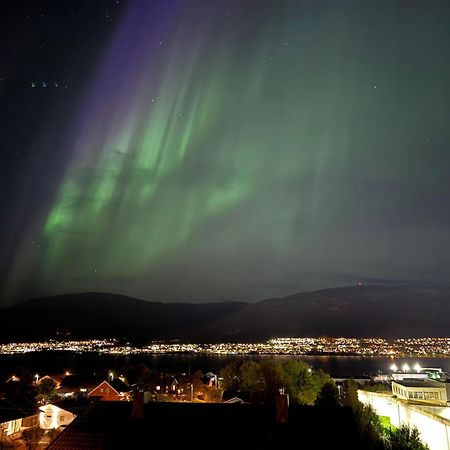 Arctic Retreat - Spacious Apartment Next To Amazing Nature Tromsø Eksteriør bilde