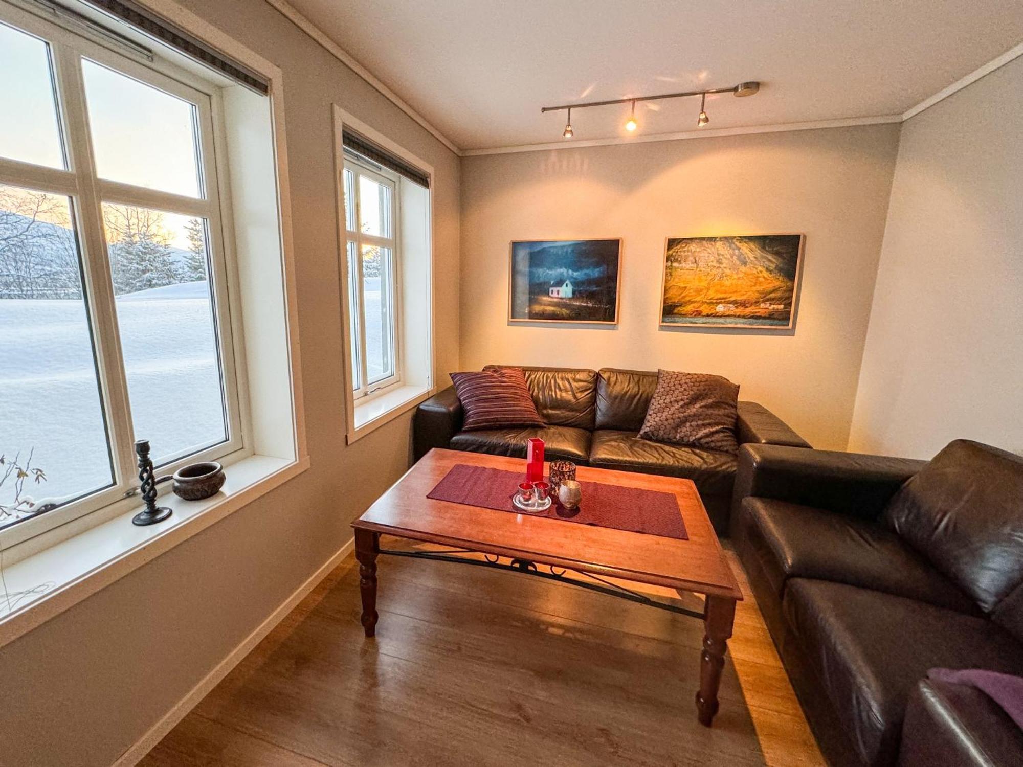 Arctic Retreat - Spacious Apartment Next To Amazing Nature Tromsø Eksteriør bilde