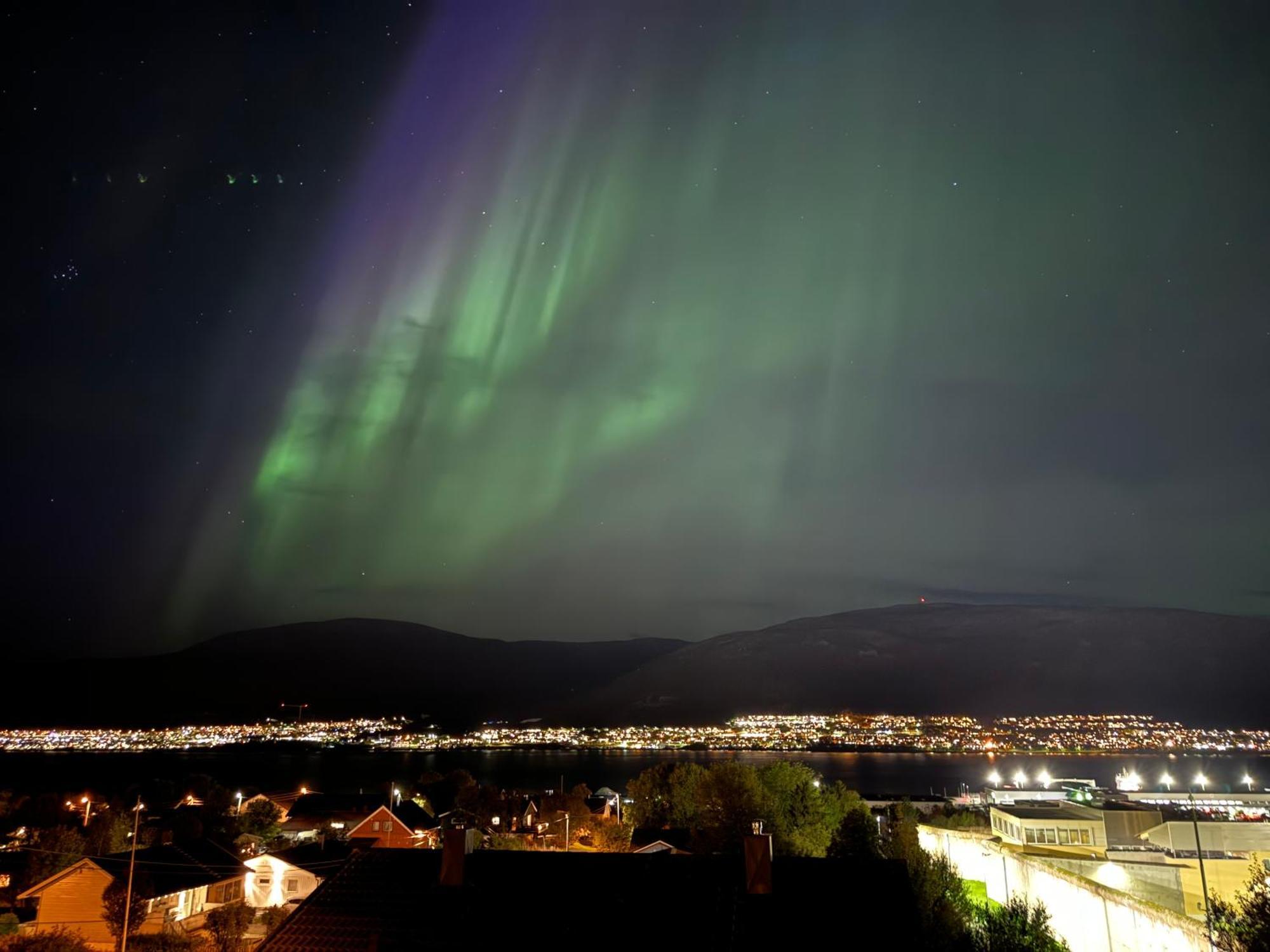 Arctic Retreat - Spacious Apartment Next To Amazing Nature Tromsø Eksteriør bilde